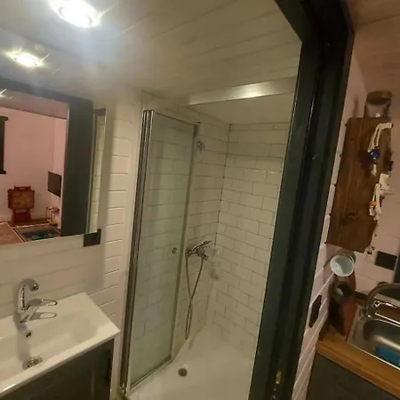 35 Tiny House 아파트
